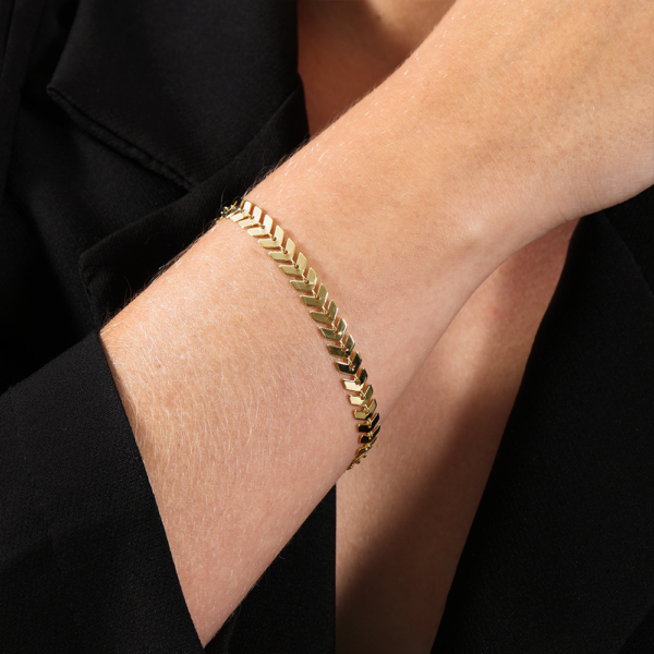 Pulseira Dourada de Seta - Imagem 2